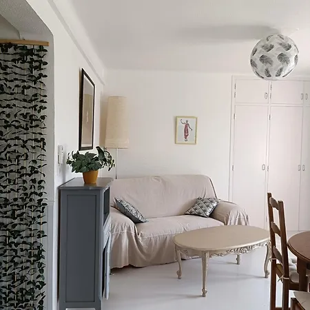 Le Ceretan Riverswhite Apartmán *